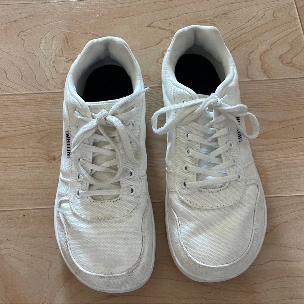 WHITIN Women's White Sneakers sz 8 - Wide Toe Box Barefoot Sneakers
